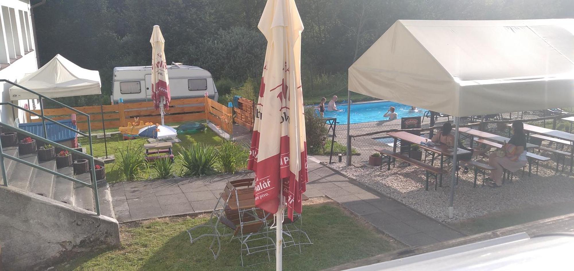 Retro Kemp Pod Boubinem Horní Vltavice 外观 照片